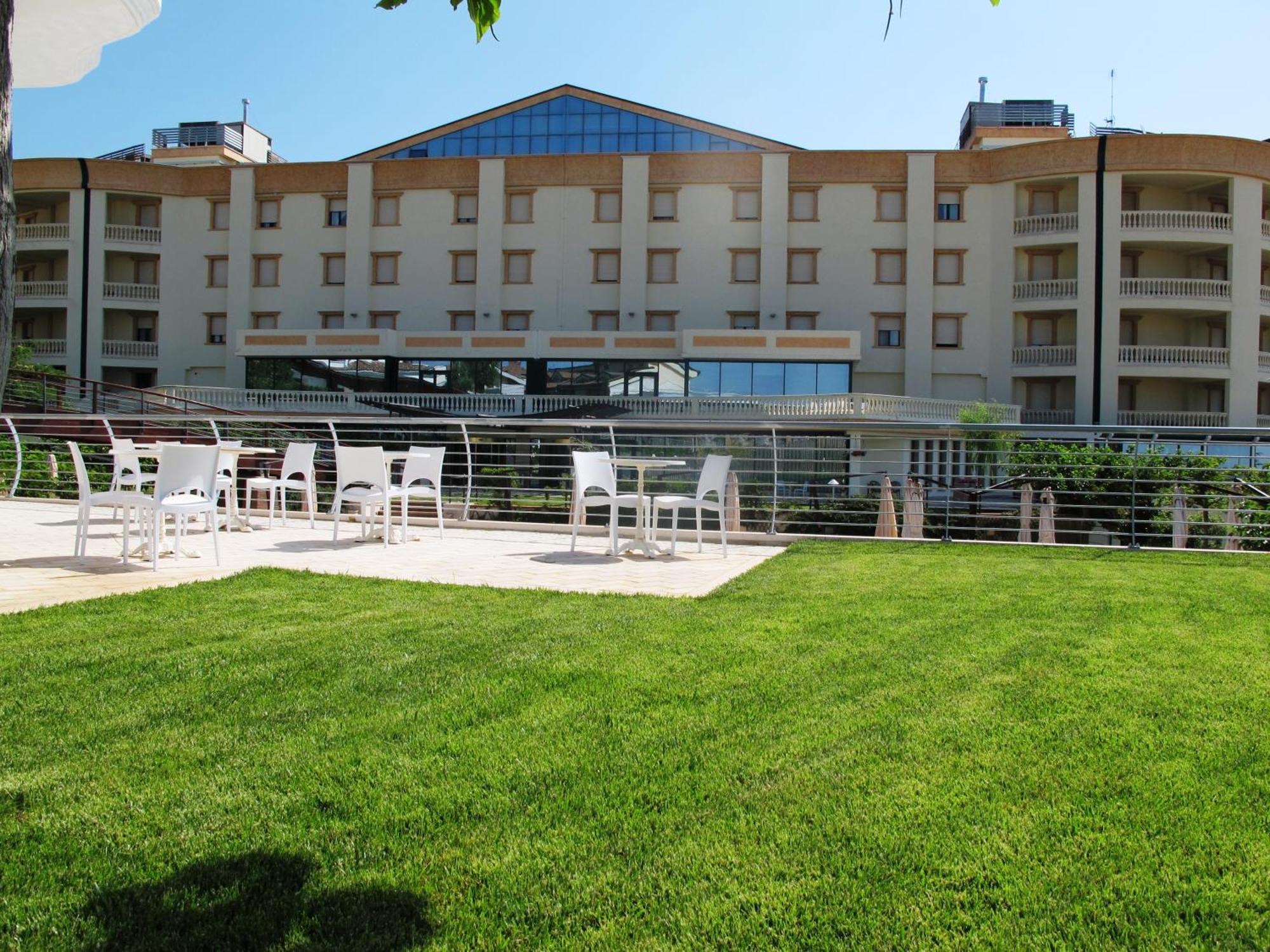 Gran Paradiso Hotel Spa San Giovanni Rotondo Eksteriør bilde